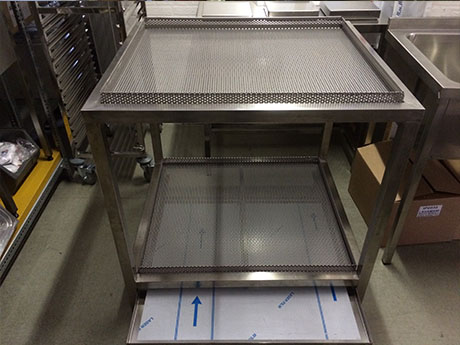 egyedi gy�rt�s� rozsdamentes vend�gl�t�ipari �ttermi konyhai munkaasztalok �s munkapultok